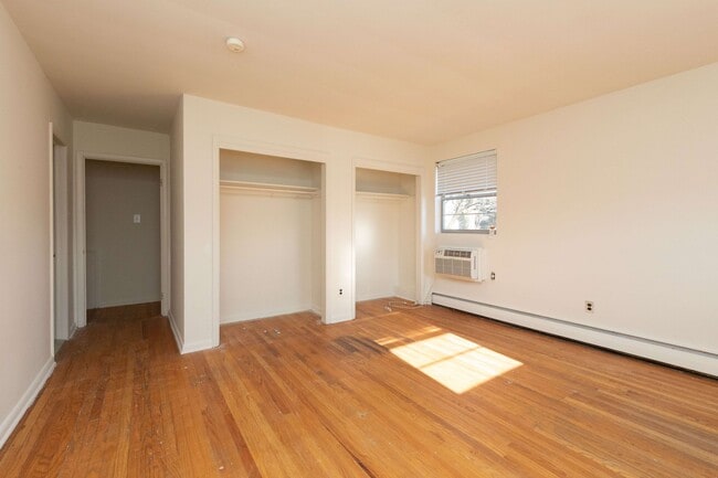 Living Area - Classic - Haverford