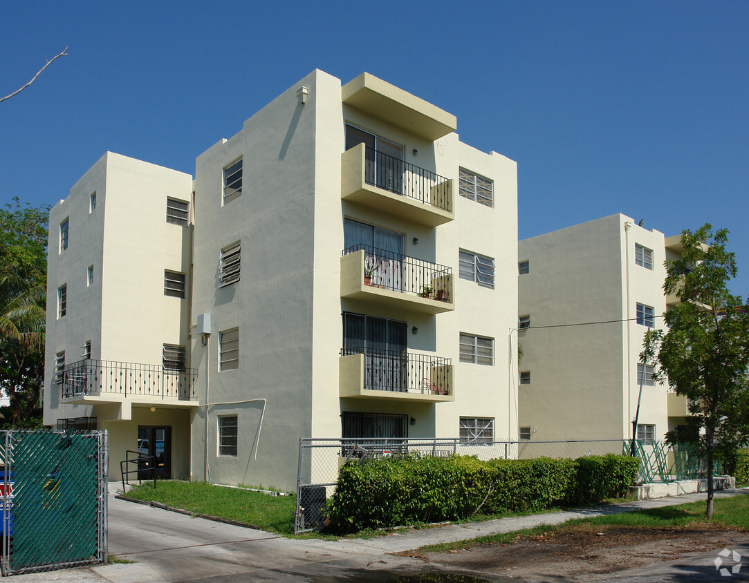 Foto del edificio - Santa Clara Apartments