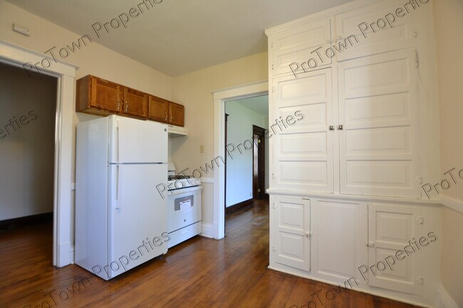 Foto del edificio - 835 N Broadway St