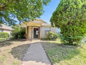 Building Photo - 10324 Woodleaf Dr