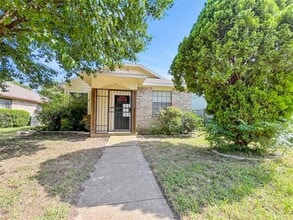 Building Photo - 10324 Woodleaf Dr