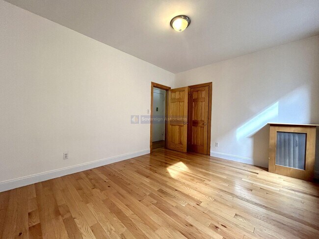Foto del edificio - 280 Fort Washington Ave