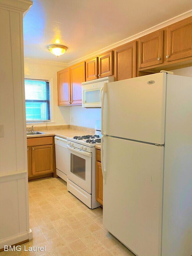 Building Photo - 1 br, 1 bath House - 5204 3rd St NW (Unit 11)