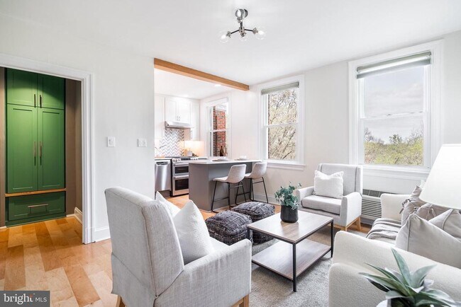 Foto del edificio - 2801 Adams Mill Rd NW
