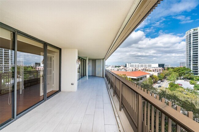 Foto del edificio - 2901 S Bayshore Dr