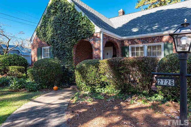 Building Photo - 2726 Bedford Ave