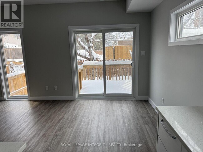 Photo du bâtiment - 247 Granville St