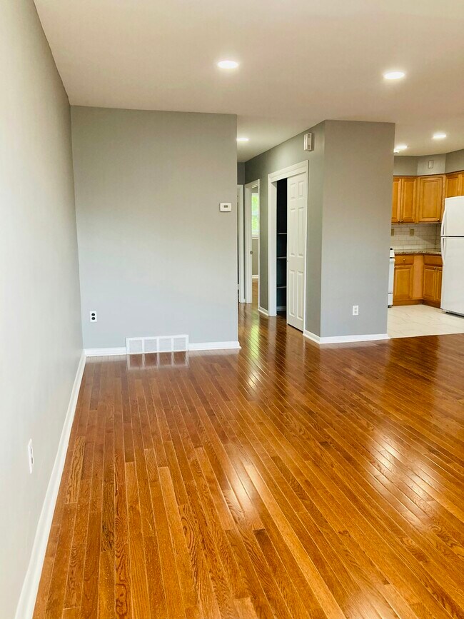 Foto del edificio - 2649 Wentworth Rd