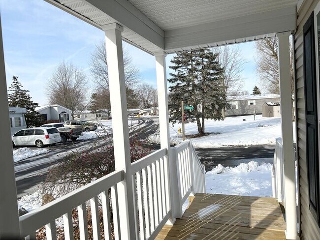 Foto del edificio - 29909 Flushing Dr