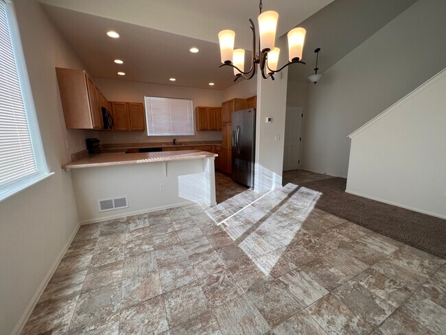 Foto del edificio - 2670 Turquoise St