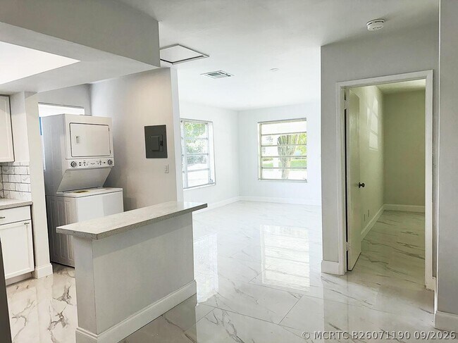 Foto del edificio - 425 SW 18th Ave