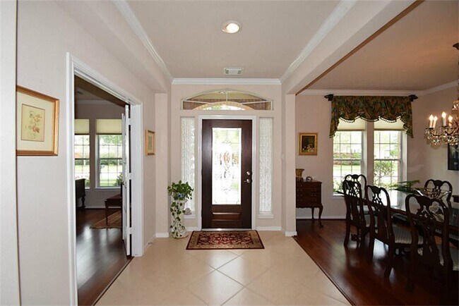 Building Photo - 12103 Ensenada Canyon Ln