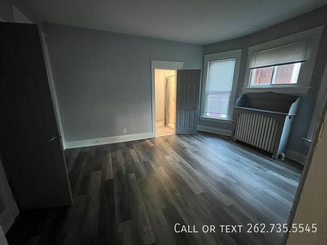 Building Photo - 314 10th St