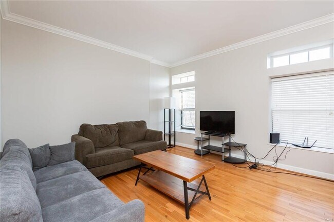 Living Room - 323 Clara Ave