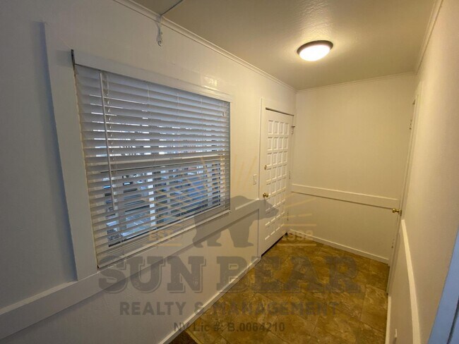 Foto del edificio - Cute 1 bedroom in Central Incline!