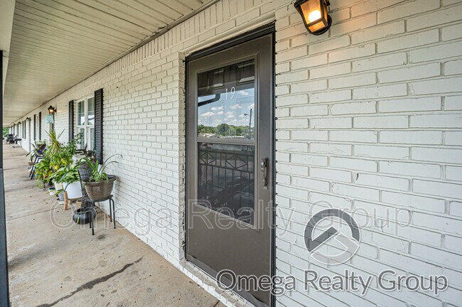 Foto del edificio - 2711 18th Ave