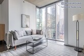 Foto principal - 215 W Lake St