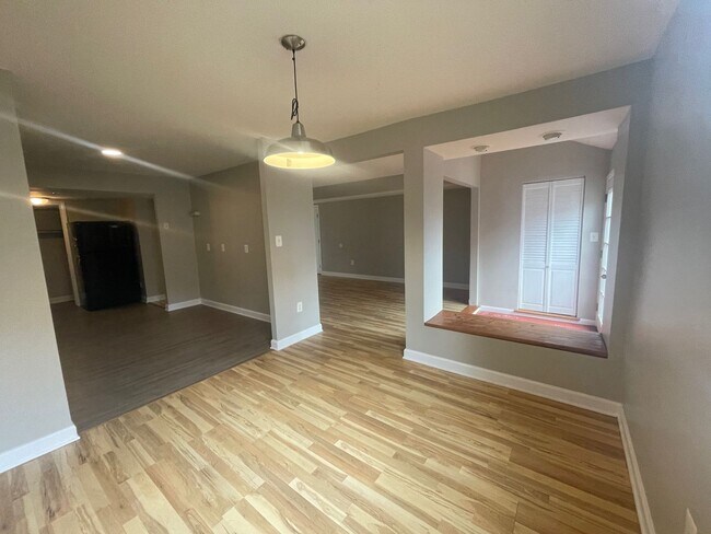 Building Photo - Nice 3Bd/2.5Bth TH in Frederick!!