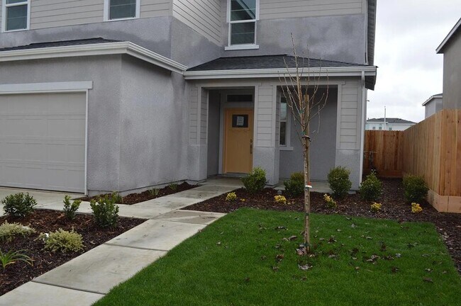 Building Photo - 2454 Fidalgo Wy
