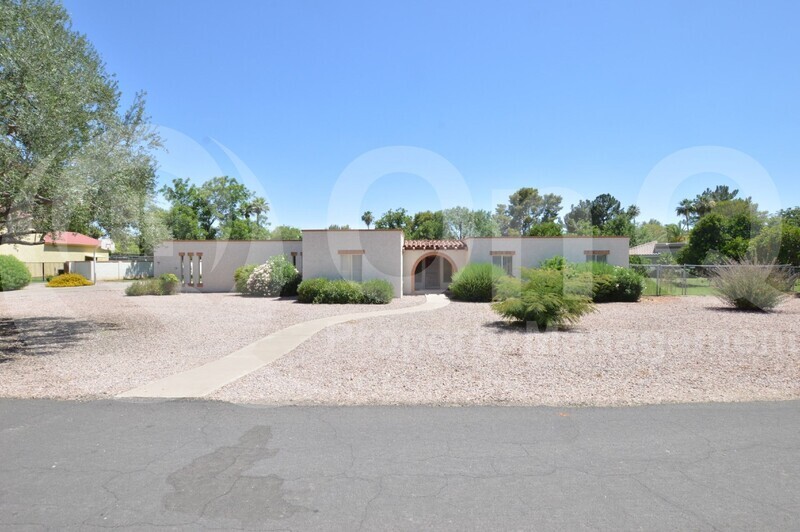 Primary Photo - 2619 W Marlboro Dr