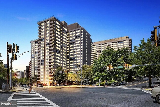 Foto del edificio - 4515 Willard Ave