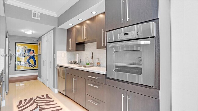 Foto del edificio - 19707 Turnberry Way