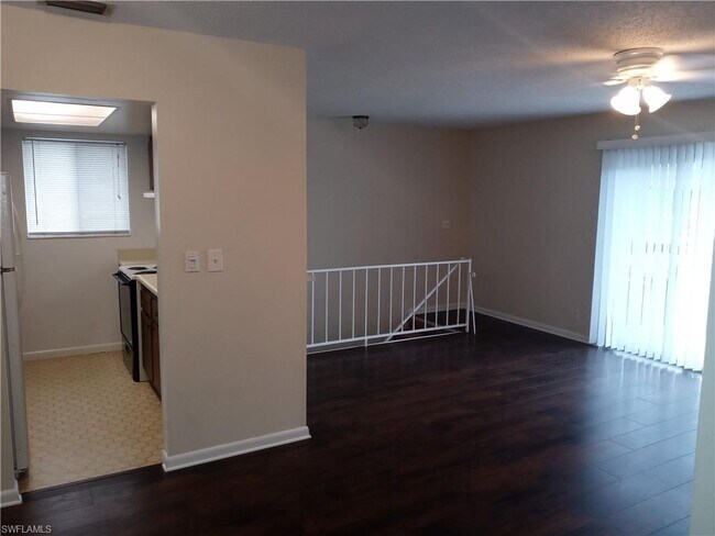 Building Photo - 3265 Maple Leaf Cir