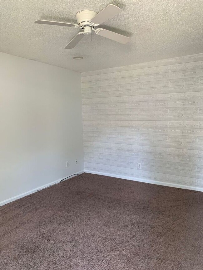 Foto del edificio - Charming 3 Bedroom Home in Belmont, NC for...