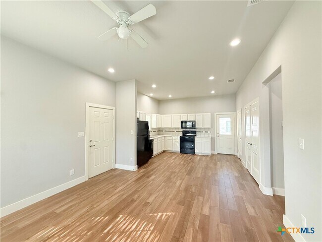 Foto del edificio - 1128 Magnolia St