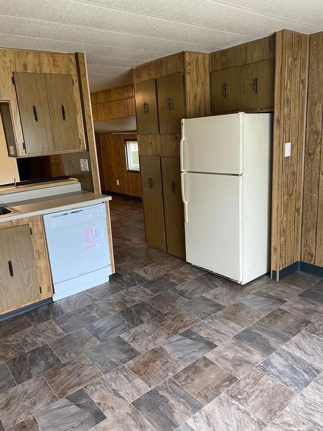 Foto del edificio - Bonney Lake Remodeled Manufactured Home!