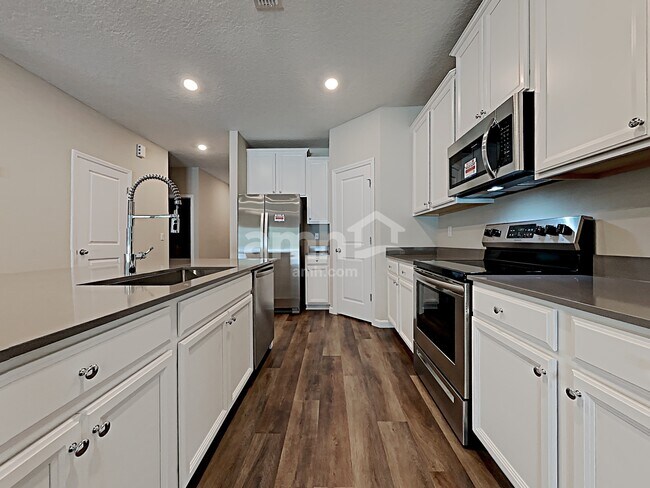 Building Photo - 225 Stone Arbor Ln