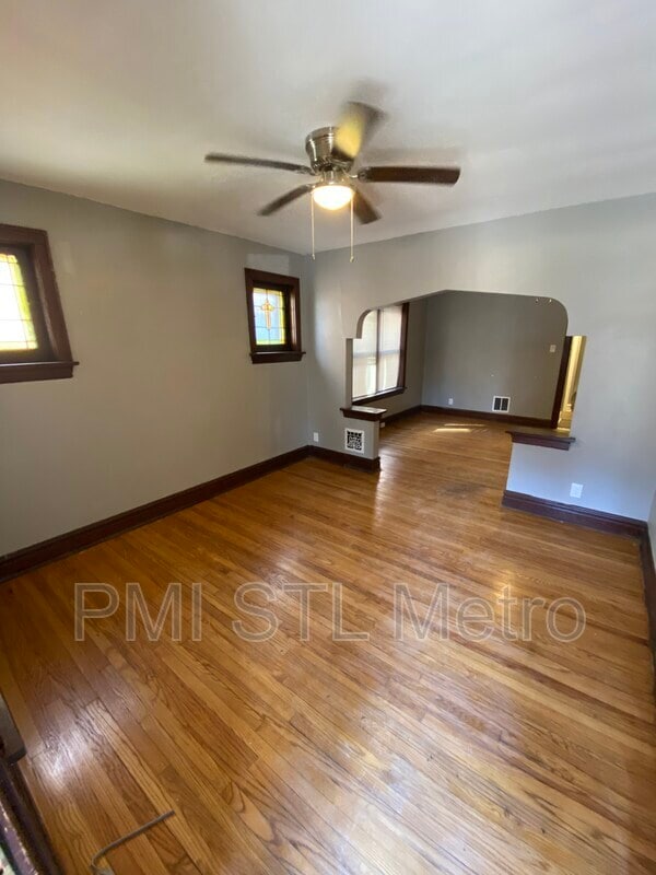 Building Photo - 4018 Hydraulic Ave
