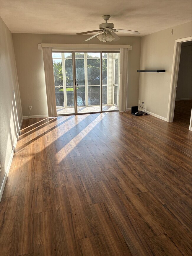 Foto del edificio - 2970 NE 16th Ave