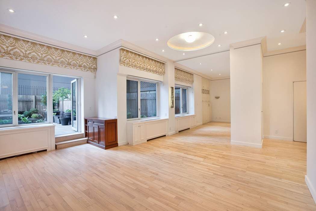 322 W 57th St Unit 15k, New York, NY 10019 Apartment for Rent in New