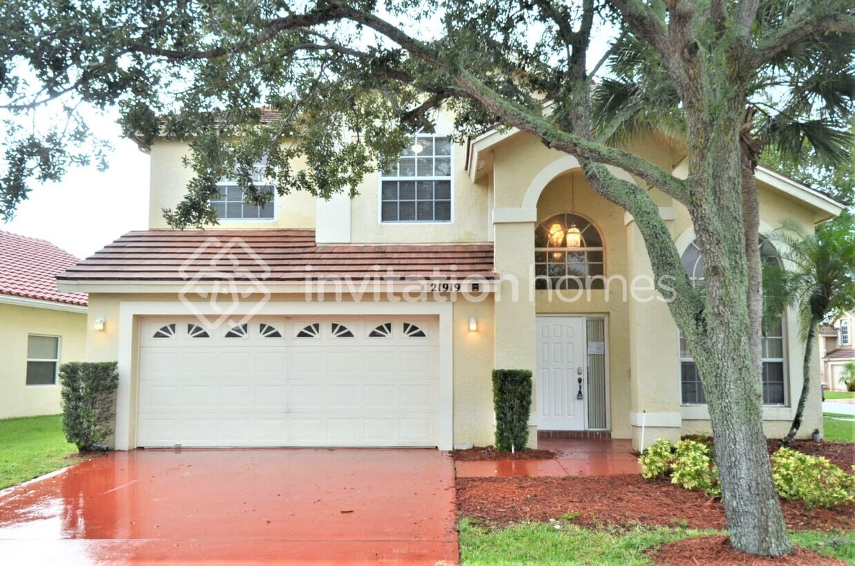 Foto principal - 21919 Philmont Ct