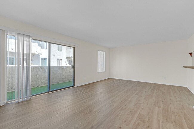 Foto del edificio - 1422 Rock Glen Ave