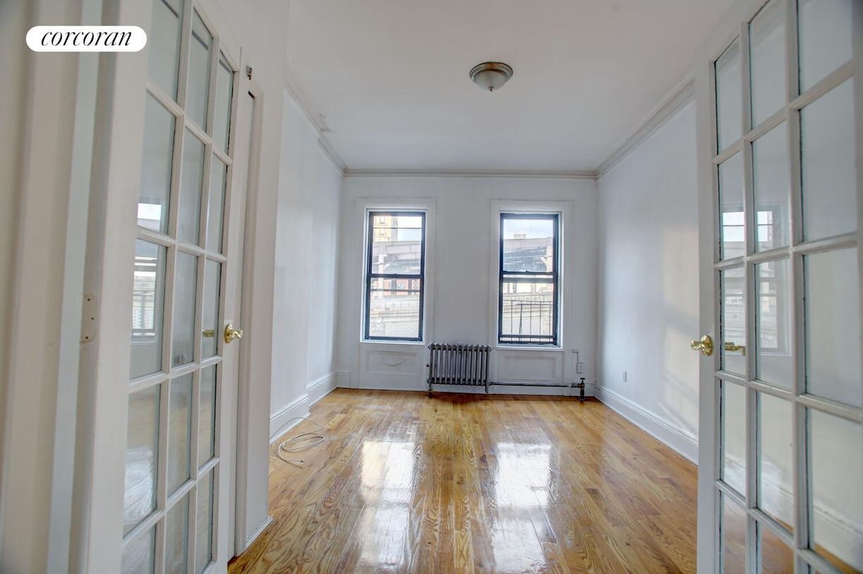 Foto principal - 410 E 59th St