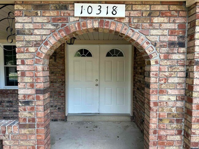 Building Photo - 10318 Independence Ln