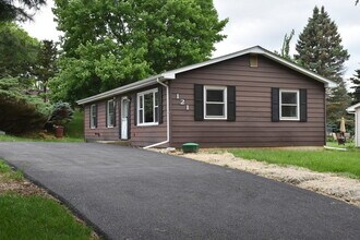 Building Photo - 121 Pheasant Trail