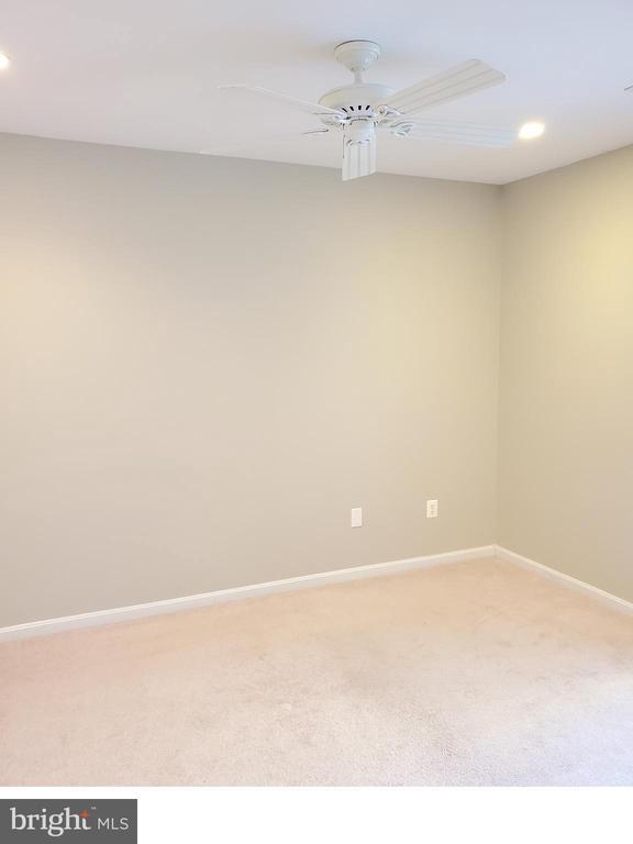 Foto del edificio - 4551 Strutfield Ln