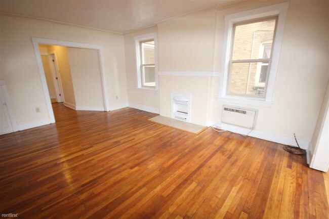 Building Photo - 2 br, 1 bath Apartment - Hobart Commons