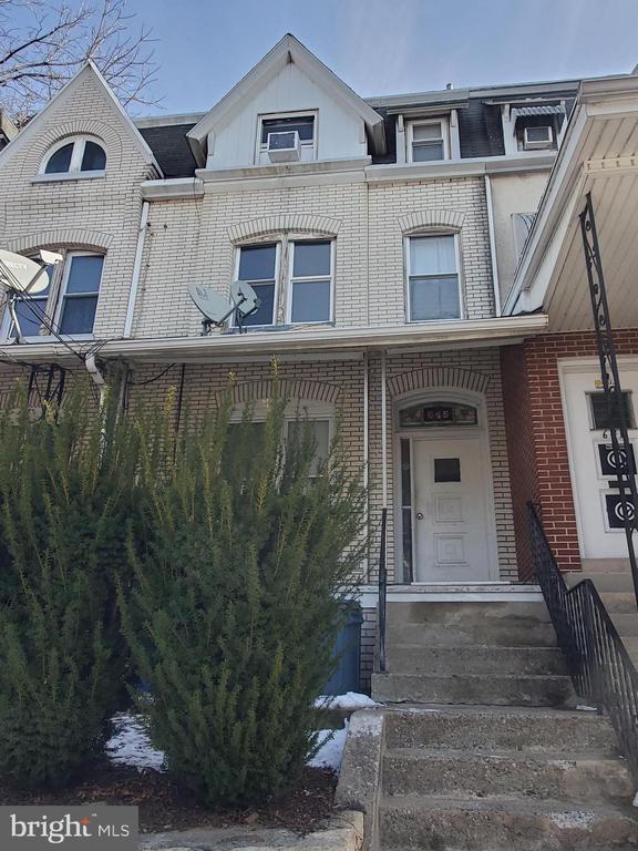 Foto principal - 645 N 3rd St