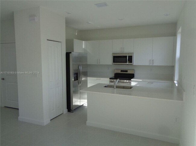 Foto del edificio - 2514 SE 29th St