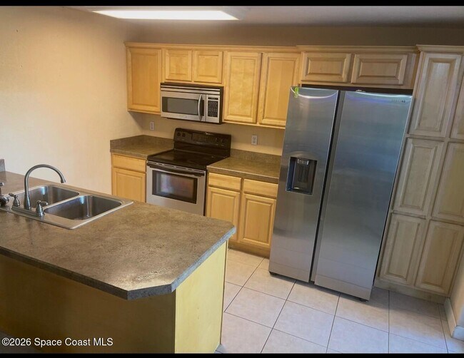 Foto del edificio - 8710 Hibiscus Ct