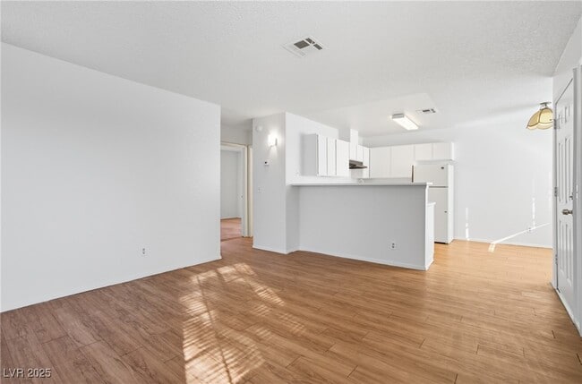 Building Photo - 2753 Alicialynn Way