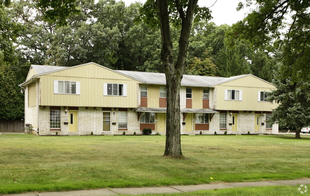 Primary Photo - Preston Villa Apartments