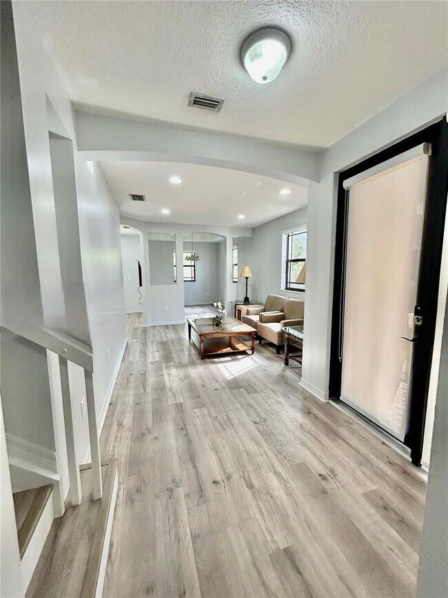 Photo - 607 NE 35th Ave House