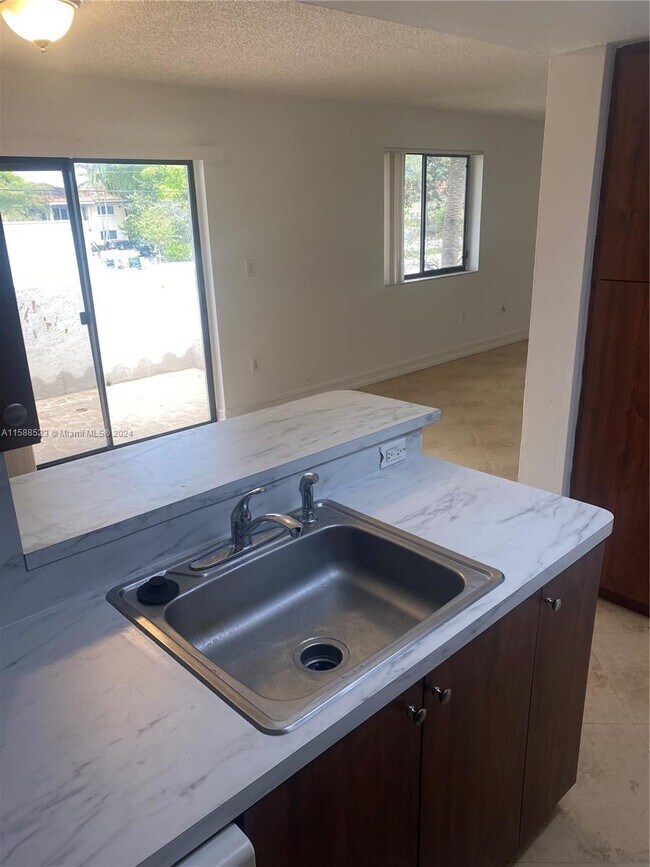 Building Photo - 8323 Coral Lake Dr