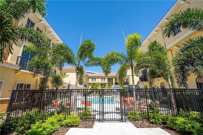 Foto del edificio - 5238 W Kennedy Blvd