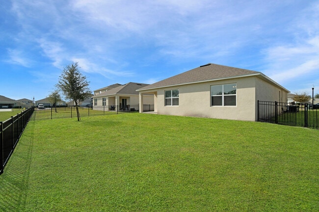 Building Photo - Summerwell Avian Pointe